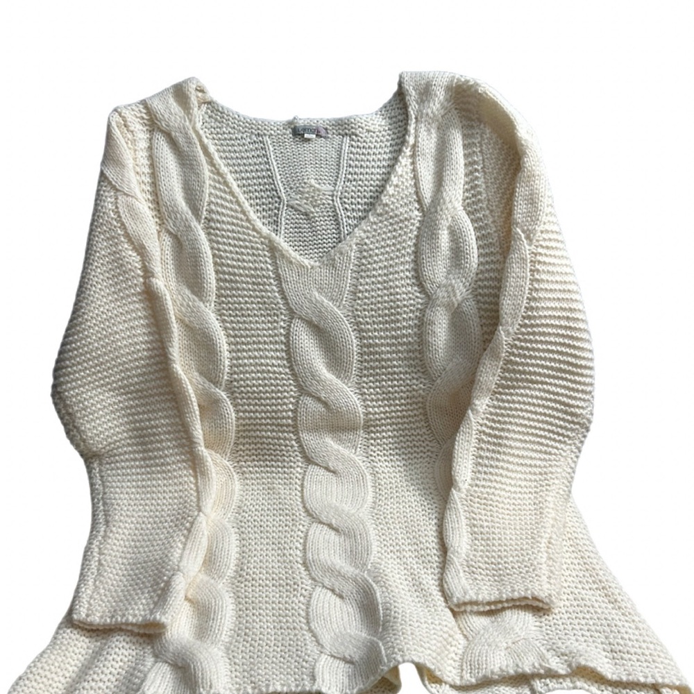 🇨🇦NWOT Lrg Women's Cream Cable Knit Sweater by Lemon